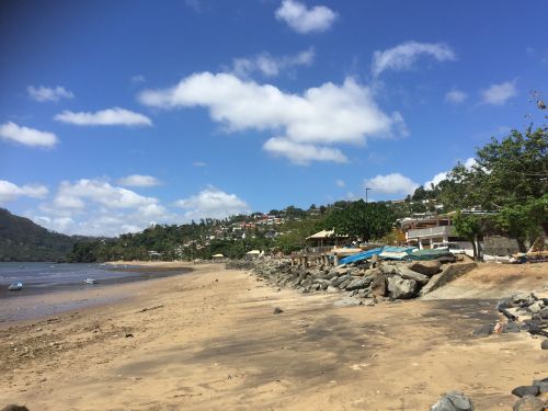 Plage partie sud du centre-ville de Sada ©F.Brossard