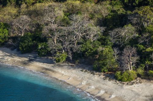 Plages de Mayotte, sable noir, blanc, ocre... ©DEAL976